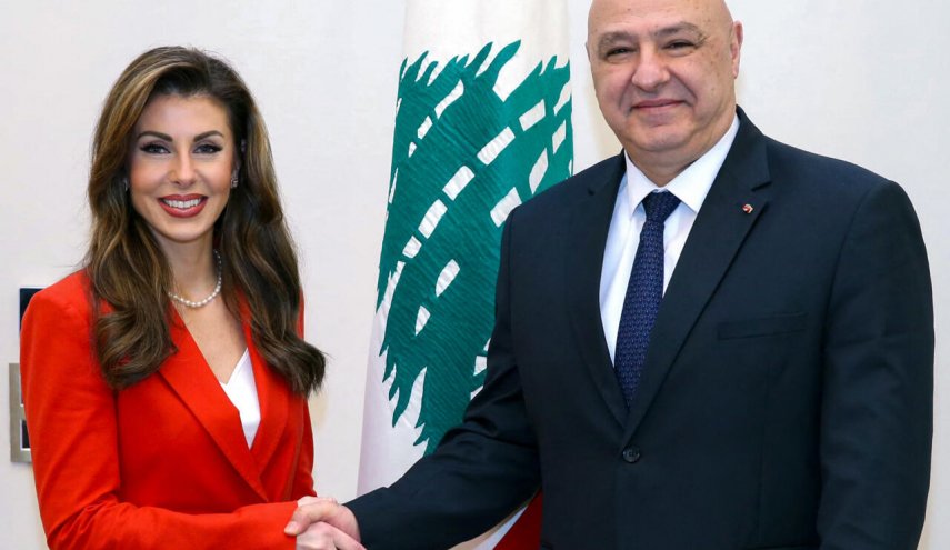 استحياء لبنان تجاه تدخل أمريكا الفاضح في سيادته حوّله الى مستعمرة 
