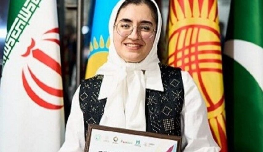 طالبة ايرانية من جامعة طهران تنال لقب باحثة بريكس لهذا العام