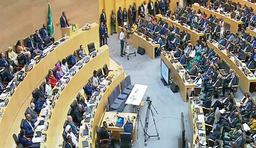 القمة الإفريقية تدعو لوقف التطبيع مع 