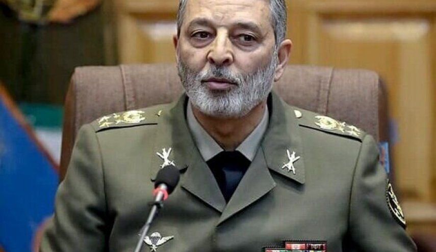 قائد جيش إيران: أي تحرك معادٍ سيواجه برد حاسم