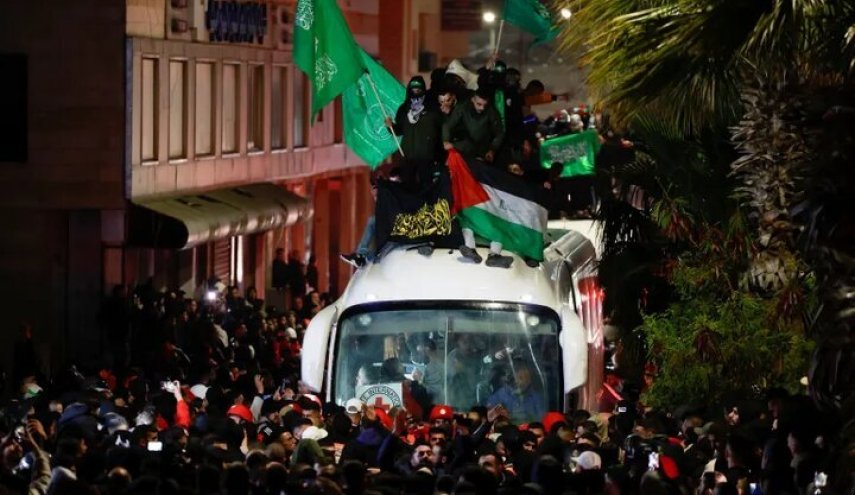 حماس: لا إفراج عن أسرى الاحتلال إلا عبر التفاوض والالتزام بالاتفاق
