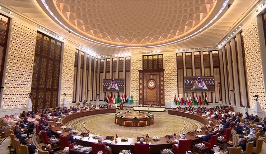حماس للقمة العربية الطارئة: ندعوكم لمنع استمرار سياسة التجويع