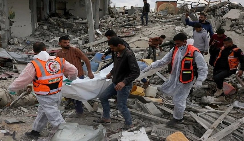 الدفاع المدني بغزة: انتشال 48 شهيدًا من مقبرة جماعية في شمال القطاع