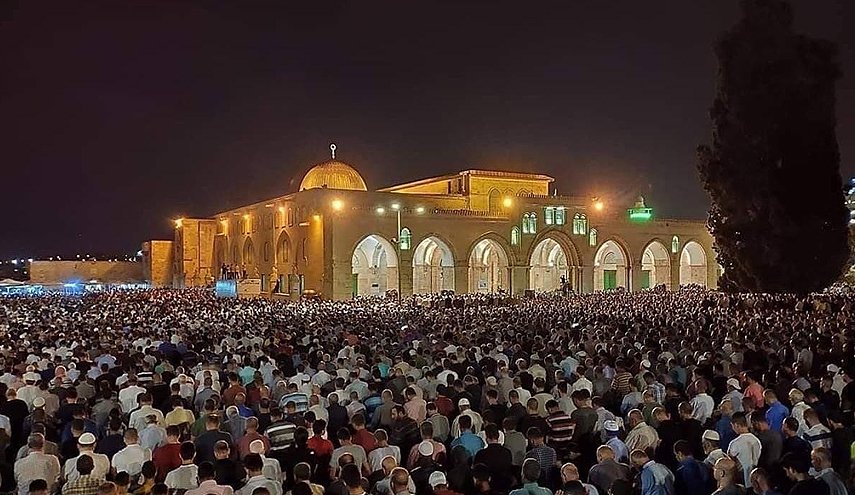 دعوات للحشد الواسع في الأقصى ردا على منع الاعتكاف