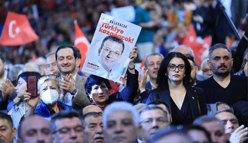 أردوغان تحت الضغط: تظاهرات واحتجاجات تكشف عن مسار مجهول لمستقبل تركيا