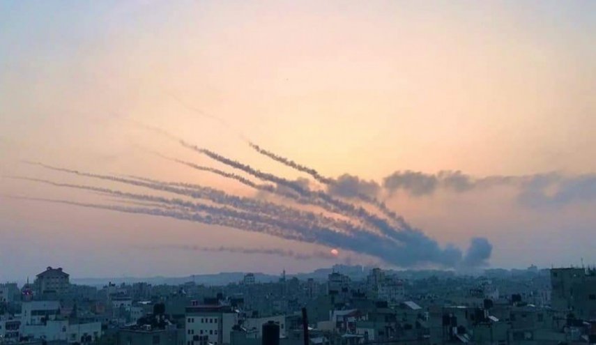 المقاومة في غزة تستهدف عسقلان بالصواريخ
