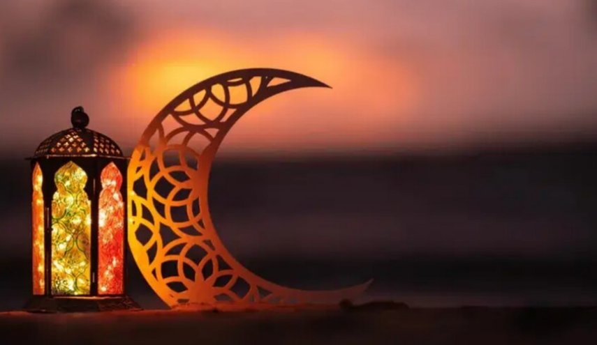 دولة عربية تفاجئ مواطنيها بإعلان عيد الفطر في ساعة متأخرة من الليل
