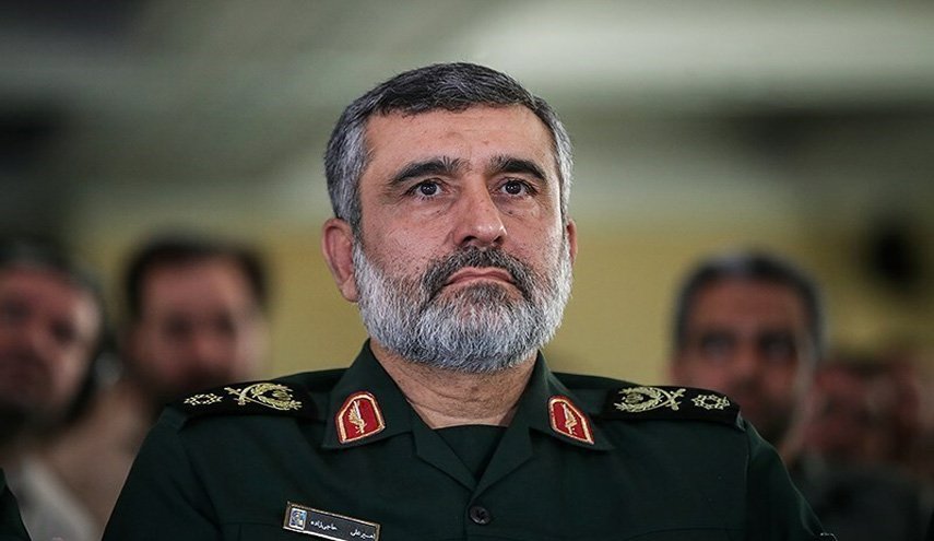 العميد حاجي زاده: من كان بيته من زجاج لا يرمي الحجارة