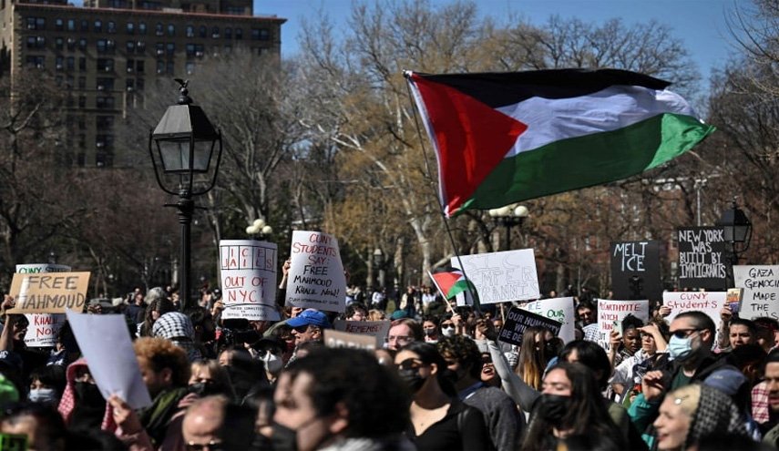 إدارة ترامب تستخدم تكتيكات جديدة لترحيل طلاب متضامنين مع فلسطين