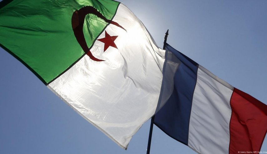 في إجراء غير مسبوق.. الجزائر تطرد 12 موظفا من السفارة الفرنسية