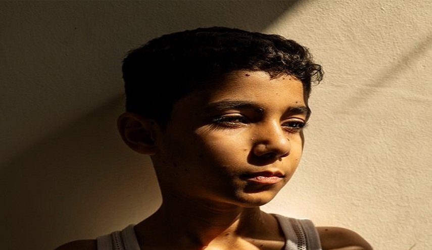 صورة طفل من غزة تحصد ’جائزة عالمية’.. فما القصَّة؟