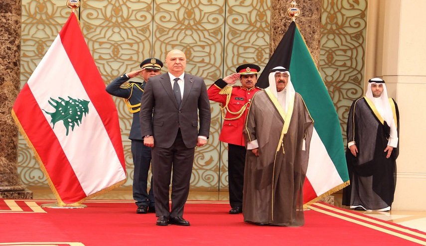 الکویت یرفع التمثيل الدبلوماسي مع لبنان

