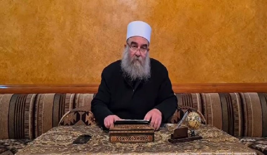 كيف علق ’حكمت الهجري’ على قرار ’ترامب’ رفع العقوبات عن سوريا؟
