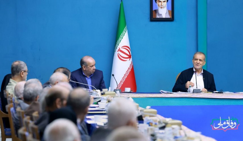 بزشكيان: لدينا اخبار سارة عن تحسين العلاقات الخارجية
