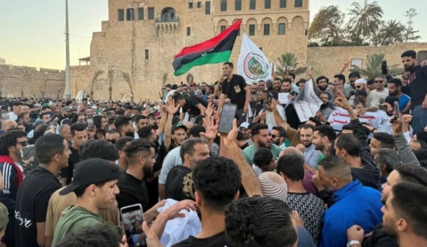 ليبيا.. احتجاجات في طرابلس ومطالبات برحيل الدبيبة

