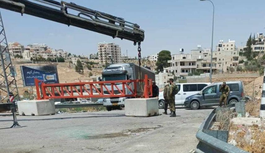 الاحتلال الإسرائيلي يواصل حصار بيت لحم ويغلق مداخلها الرئيسة

