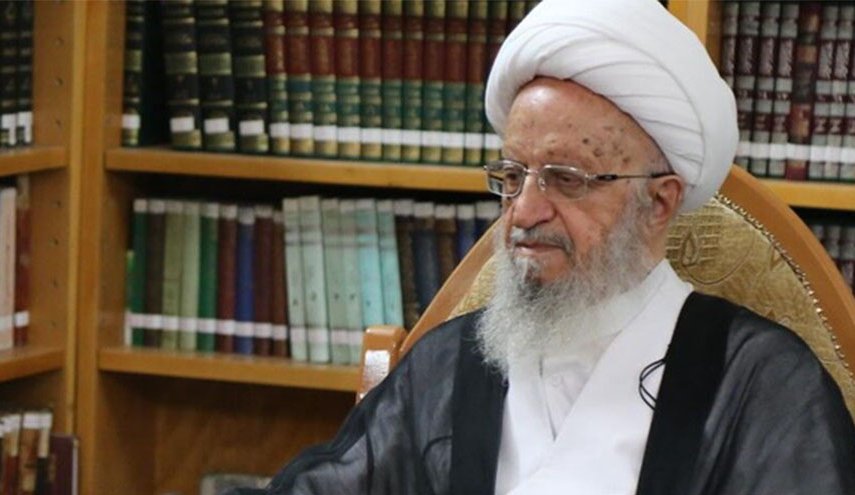 آية الله مكارم شيرازي: الشعب الايراني يقف خلف سماحة قائد الثورة الاسلامية
