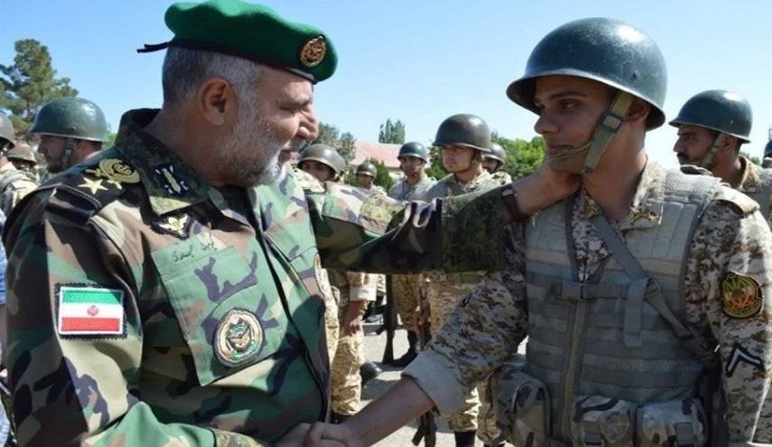 قائد القوات البرية للجيش الإيراني: الأمن مستتب تمامًا على الحدود

