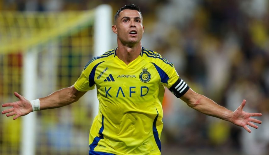 النصر السعودي يجدد عقد نجمه رونالدو لغاية 2027