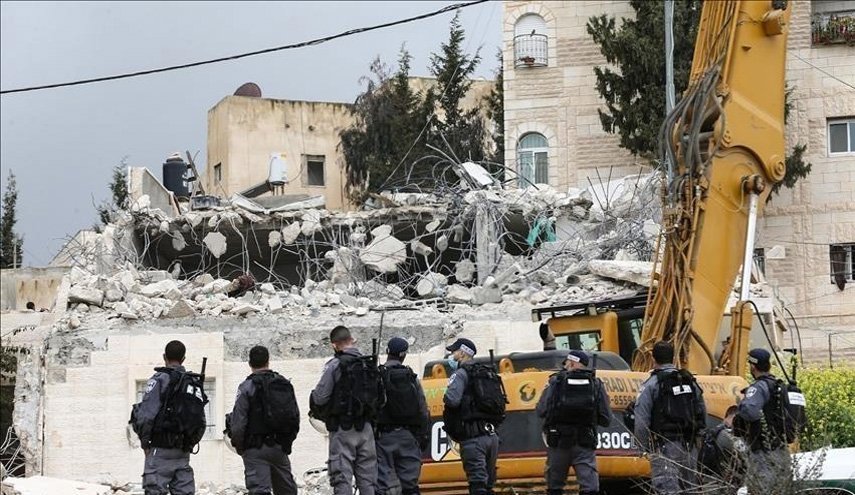 الاحتلال يأمر 22 عائلة بإخلاء منازلهم في صور باهر جنوبي القدس المحتلة