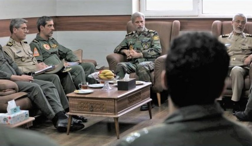 قائد الجيش الايراني: سنواصل مهمة الدفاع عن البلاد بكل قوة