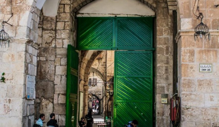 الاحتلال يصدر قرارا بالاستيلاء على عقارات باب السلسلة بالقدس المحتلة