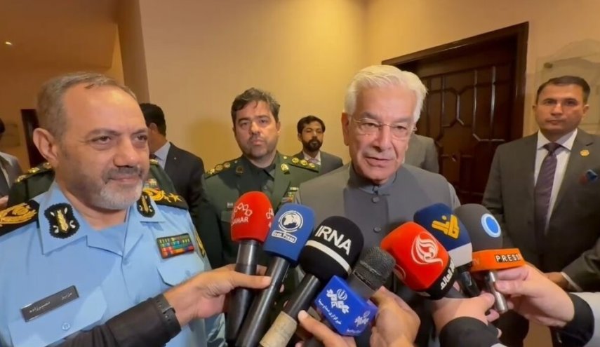 وزير الدفاع الباكستاني: نرغب في شراكة دائمة مع إيران من أجل السلام الإقليمي
