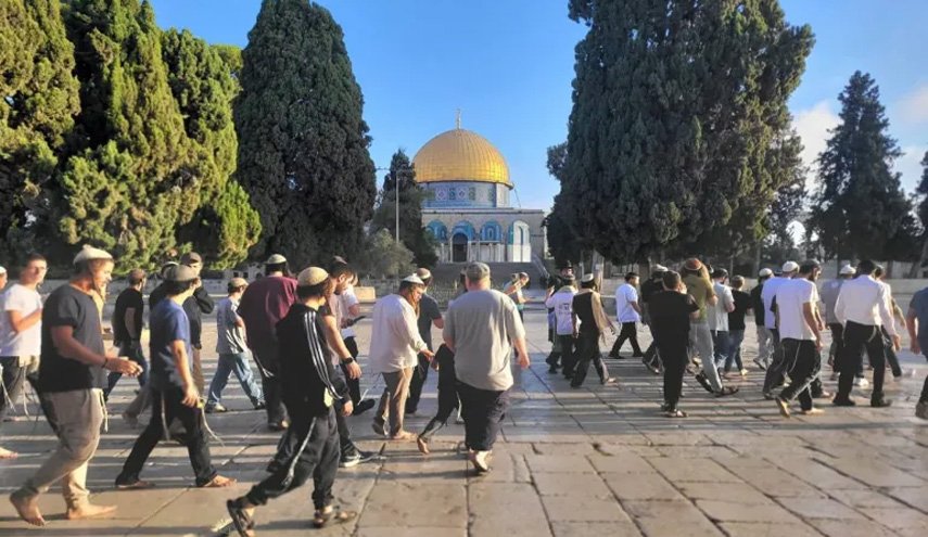 الفصائل الفلسطينية: اقتحامات الأقصى تمثّل تدنيسًا خطيرًا وتصعيدًا ممنهجًا