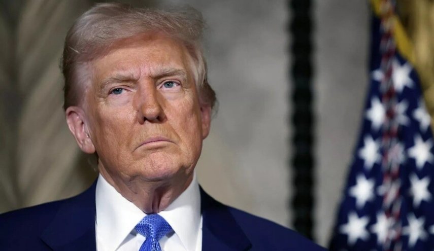 ترامب: بوتين وزيلينسكي يريدان لقائي