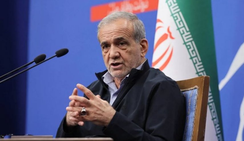  الرئيس الإيراني: على دول العالم تكثيف الجهود لوقف الجرائم في غزة