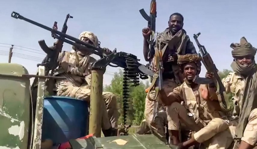 السودان: مقتل 17 شخصاً في قصف لـ'الدعم السريع' على مدينة الفاشر
