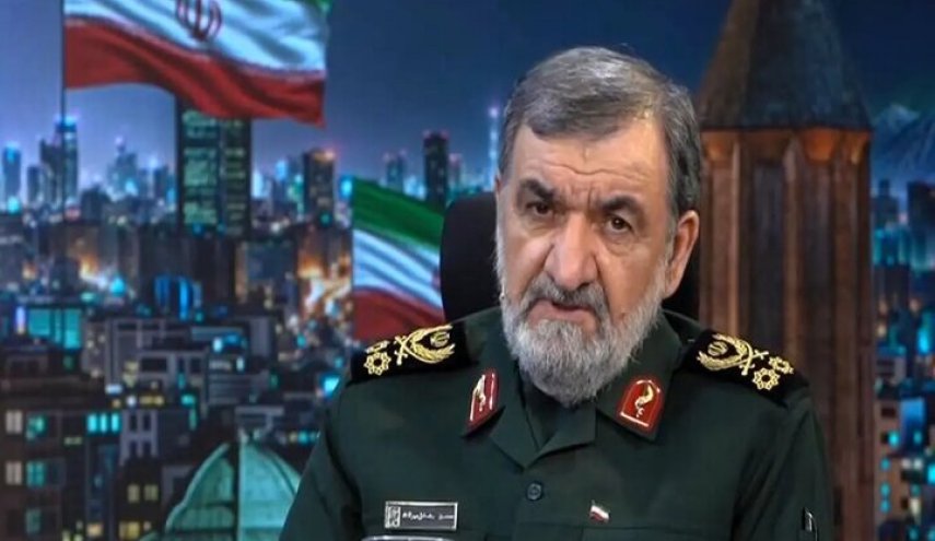 رضائي يدعو الى انشاء تحالف عسكري للوقوف أمام العدوان الإسرائيلي