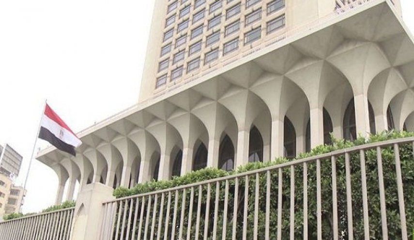 مصر تستضيف الاثنين وفدين من حماس وإسرائيل لبحث عملية تبادل الأسرى
