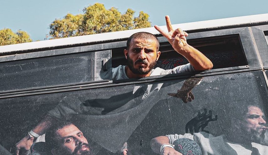 أبرز عمليات التبادل التي حررت أسرى من سجون الاحتلال الإسرائيلي