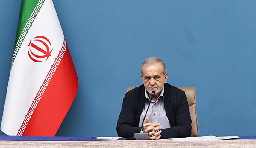 بزشكيان: على الدول الإسلامية أن تخطو كجسد واحد على طريق السلام والأخوة