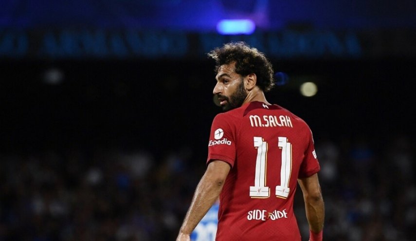 أول ناد عربي يتحرك لضم محمد صلاح