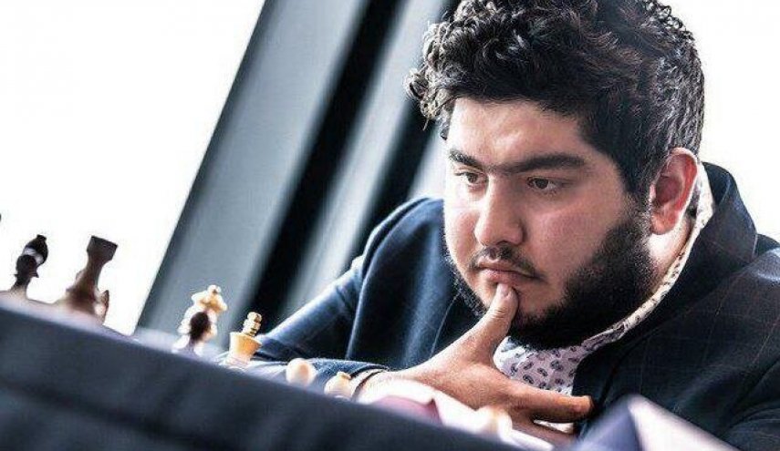 شاب إيراني يتوج ببطولة أندية الشطرنج في أوروبا
