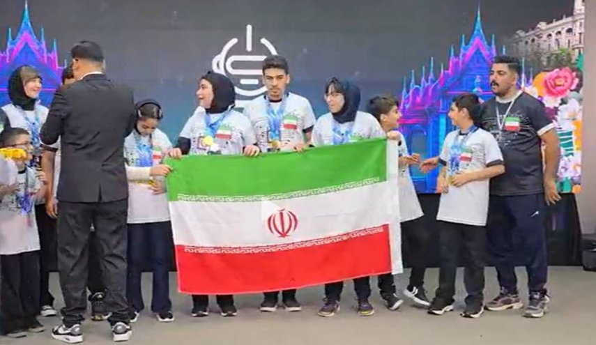 فريق الروبوتات الطلابي الإيراني يفوز ببطولة آسيا

