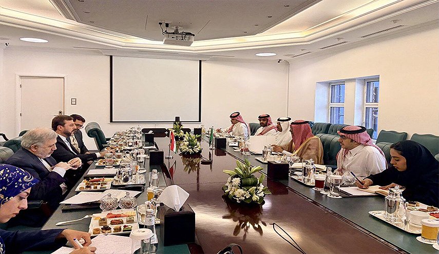 غريب آبادي: علاقاتنا الجيدة بالسعودية تترك اثارا ايجابية بالمنطقة والعالم