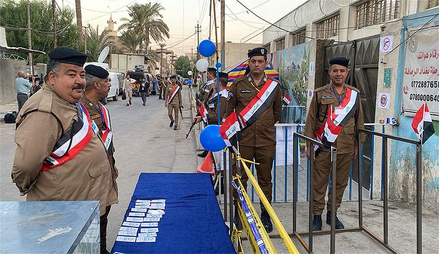 بالصور..مراكز اقتراع العراق تفتح أبوابها في التصويت العام