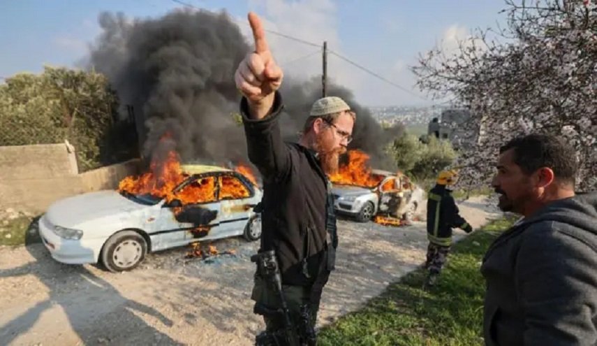 حرائق المستوطنين في الضفة.. هولوكوست فلسطيني أمام أعين العالم