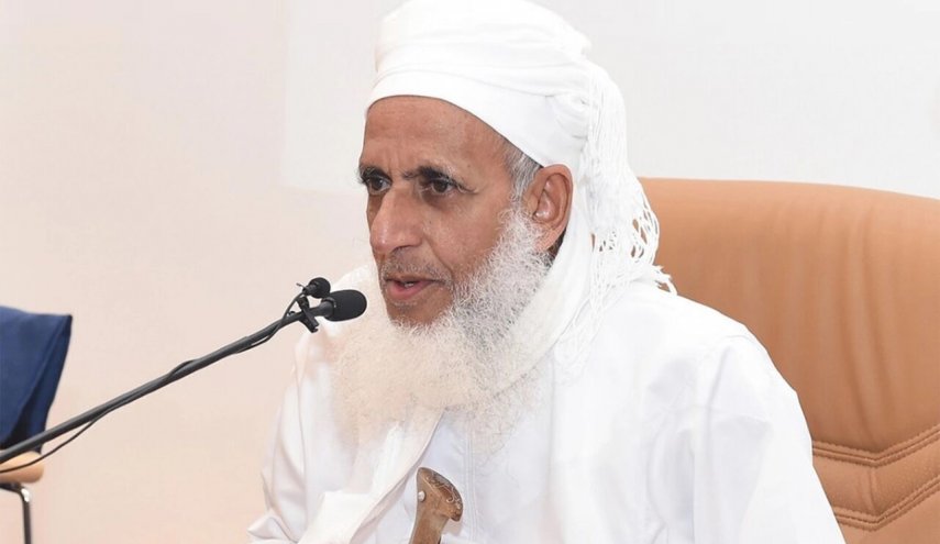 مفتي عمان يدعو المجتمع الدولي إلى الضغط على 'اسرائيل' لتلتزم باتفاق غزة
