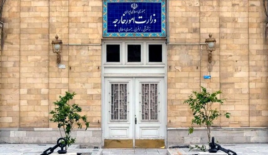 الخارجية الإيرانية تدين الهجوم الصهيوني على بيروت واغتيال القائد الطبطبائي
