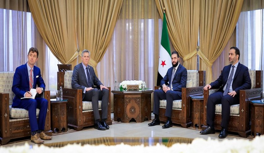 الجولاني يستقبل وفدا من الكونغرس الأمريكي في دمشق
