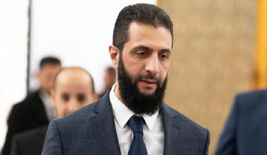 الجولاني يكشف موعد الانتقال السياسي في سوريا