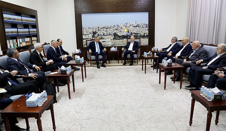 الانتقال للمرحلة الثانية من اتفاق غزة تبحثه حماس مع مخابرات تركيا 