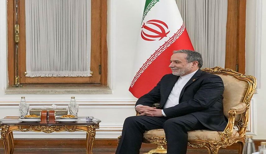 ايران تتسلم أوراق اعتماد سفراء لبنان وقيرغيزستان وألمانيا الجدد