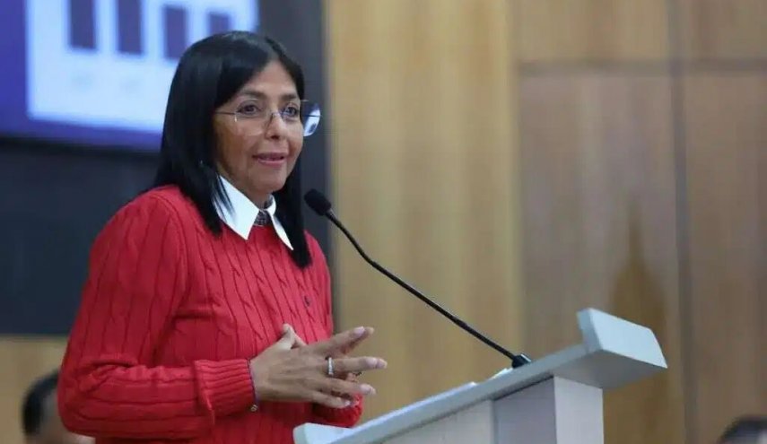 رئیس جمهور موقت ونزوئلا خواستار گفت وگو و همزیستی با آمریکا شد