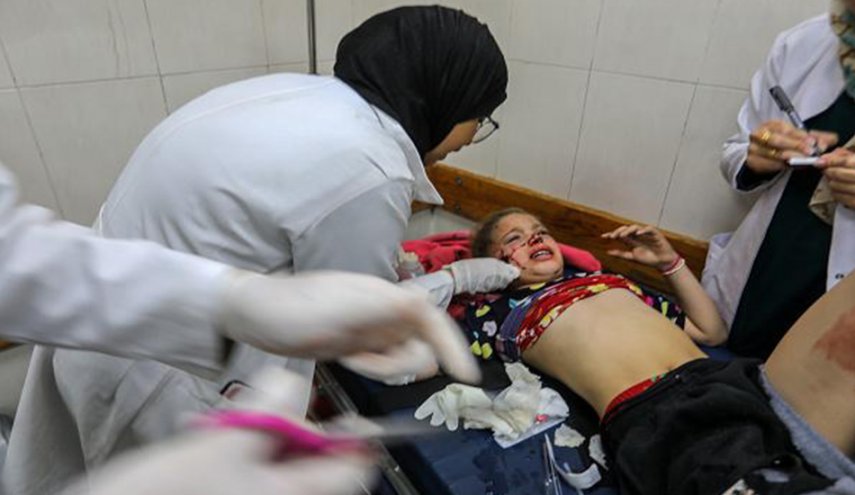 شهداء وجرحى في استهداف خيام النازحين ومدرسة بغزة.. وحماس تندد
