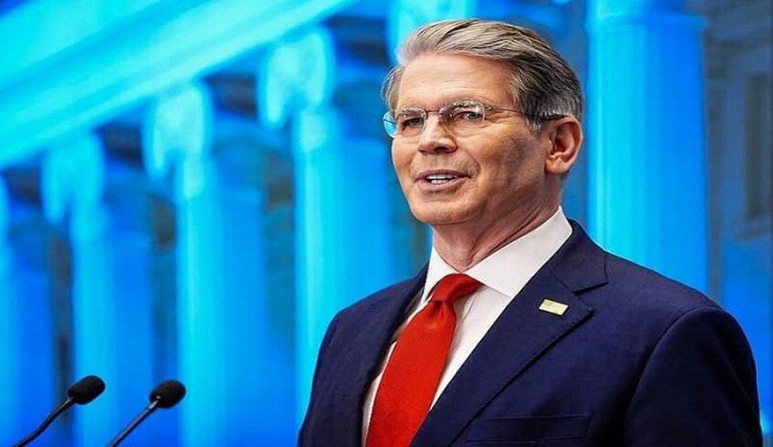 وزير الخزانة الأمريكي يتحدث عن قرب رفع العقوبات عن فنزويلا